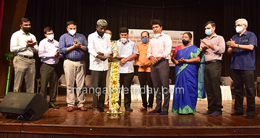 Town Hall16sep